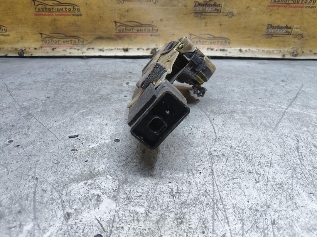 Замок двери передней правой N0J2MH Mitsubishi Carisma - Фото 7