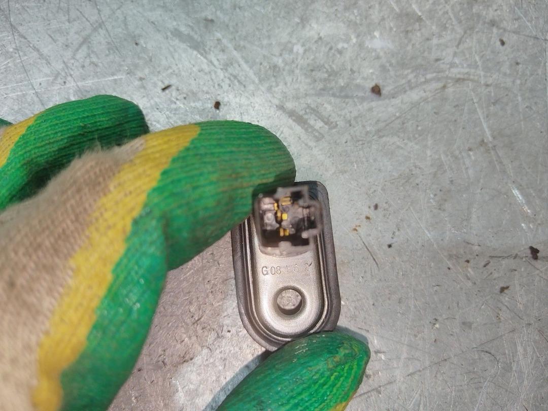 Выключатель концевой (концевик) I4WDG2 Kia Sorento - Фото 2