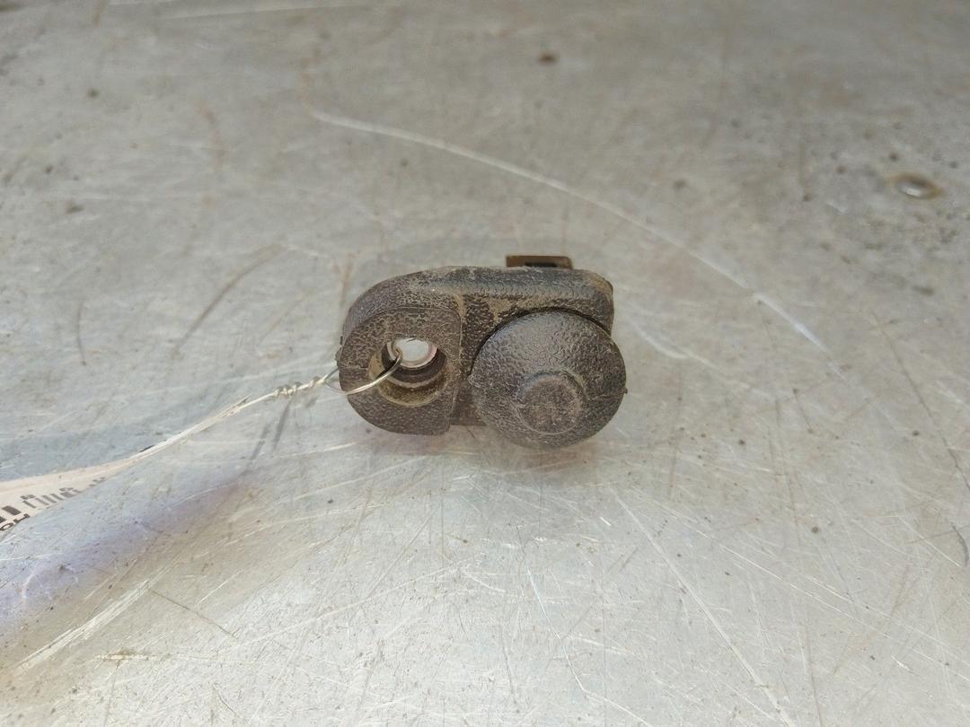 Выключатель концевой (концевик) W4G6XG Nissan Primera