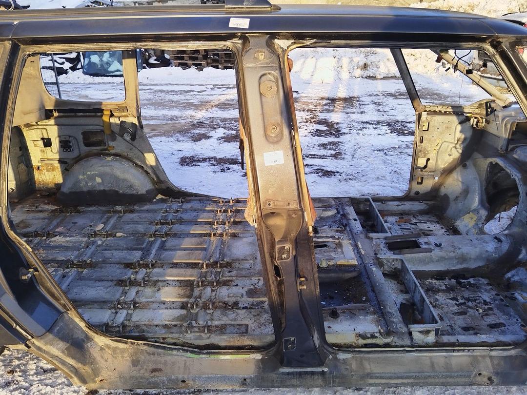 Стойка кузовная центральная правая E1MEM6 Renault Espace