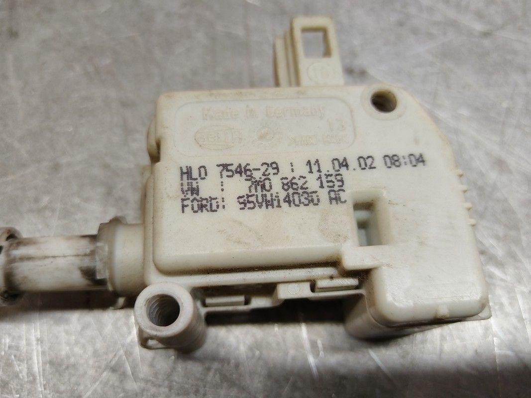 Активатор замка багажника YVHKFW Ford Galaxy купить в магазине запчастей бу