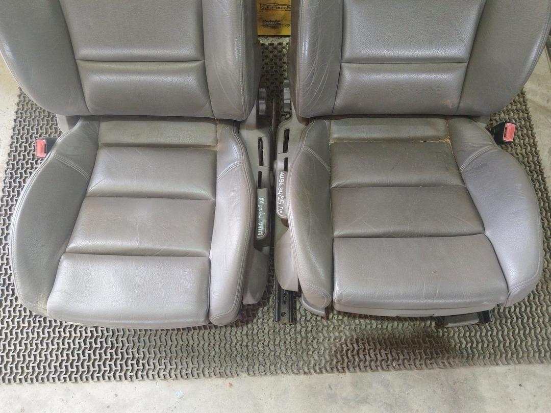 Салон (комплект сидений) J3DRB1 Audi A4 undefined