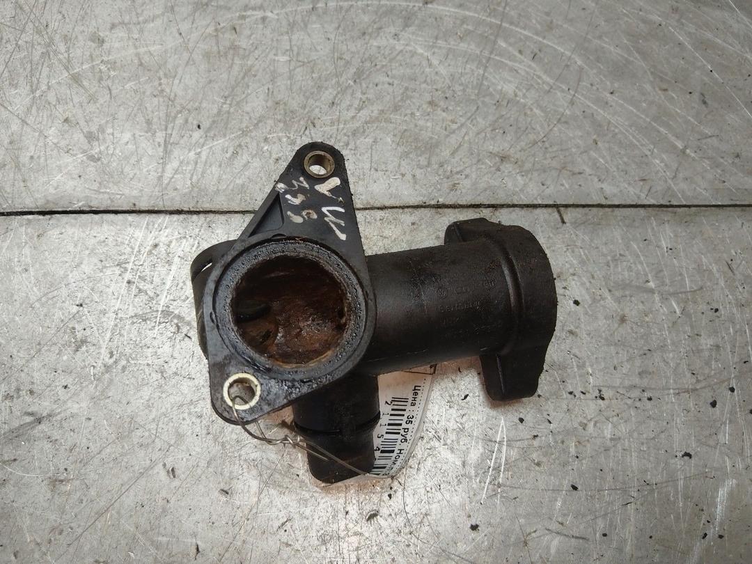 Фланец (тройник) системы охлаждения X74EHD Volkswagen Passat купить с доставкой