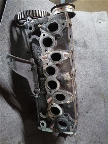 Головка блока цилиндров E9E3FD Audi 80 купить с доставкой