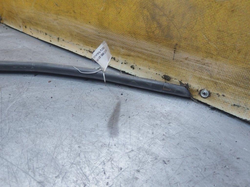 Уплотнитель PJX54J Peugeot 406 - Фото 3