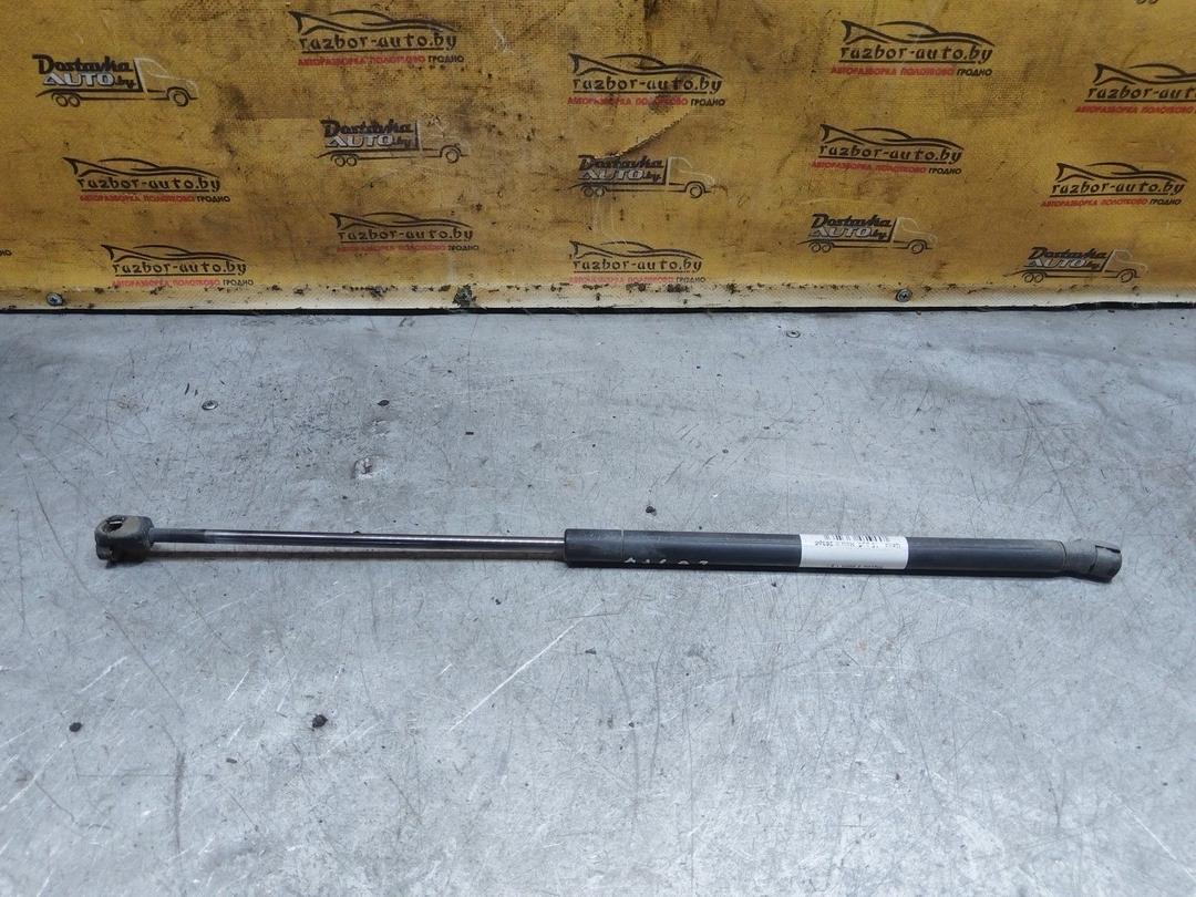 Амортизатор крышки багажника (3-5 двери) 8UFN10 Mazda 3 купить с доставкой