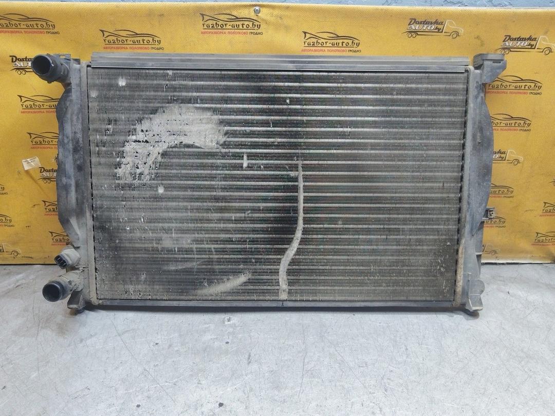 Радиатор (основной) CZ8K4R Audi A4