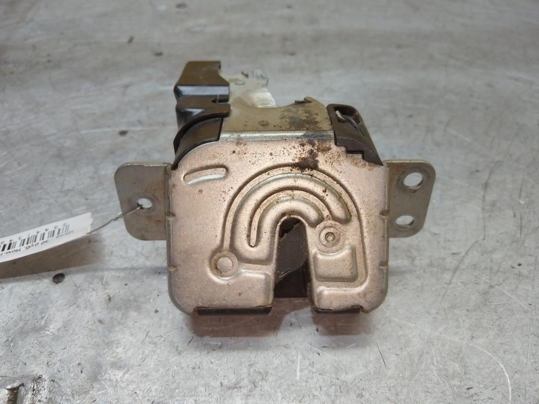 Замок багажника 168V50 Mitsubishi Colt