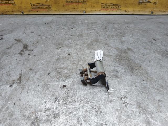 Петля крышки багажника B0R0VJ Toyota Corolla купить