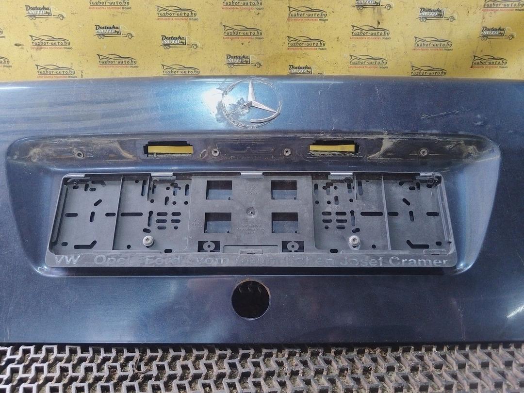 Крышка багажника (дверь 3-5) 8VEG0O Mercedes C W202 - Фото 7