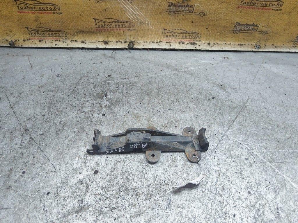 Кронштейн крепления бампера переднего 9Z4JK8 Audi 80 - Фото 1