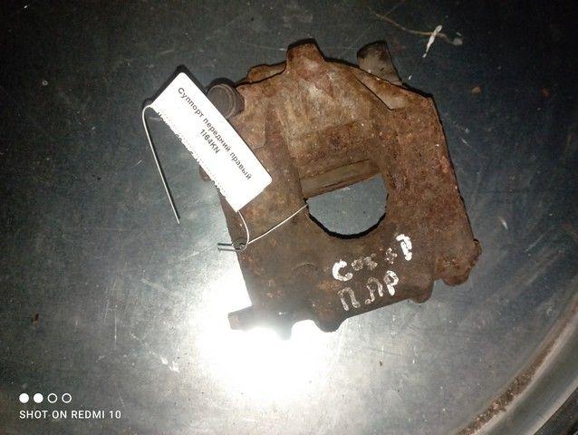 Суппорт передний правый 1I64KN Volkswagen Golf