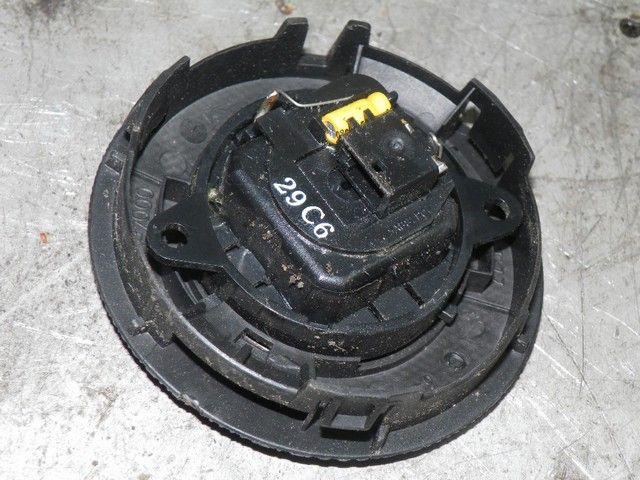 Динамик торпедо правый 9UTO8S Citroen C4 купить