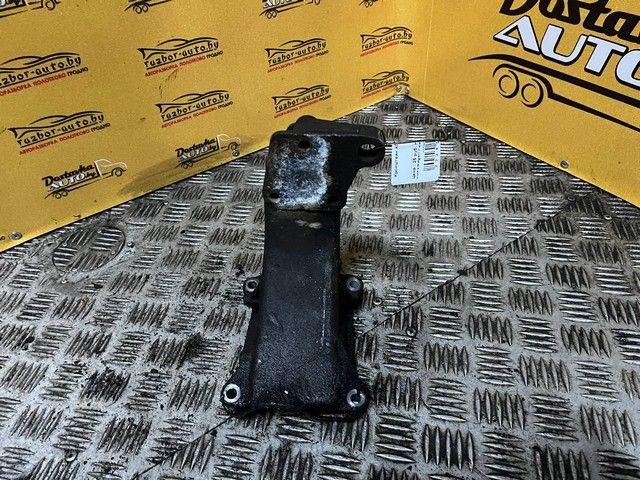 Кронштейн КПП KN6681 Volkswagen Passat купить