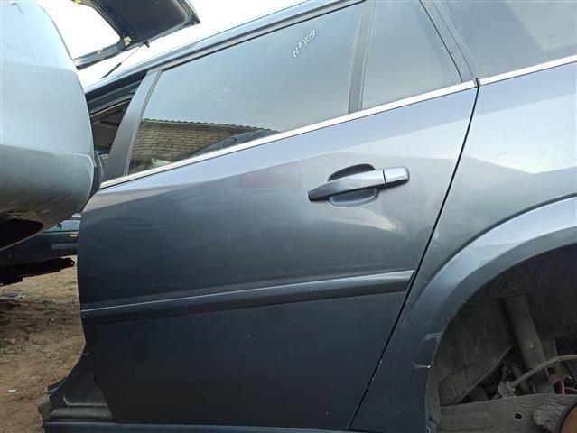 Дверь задняя левая B3CC63 Opel Vectra
