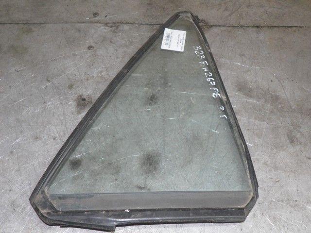 Стекло двери задней правой 2126J9 Mazda 323F - Фото 1