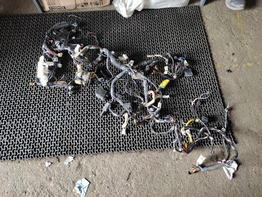 Проводка салона W6JWNO Mitsubishi Colt