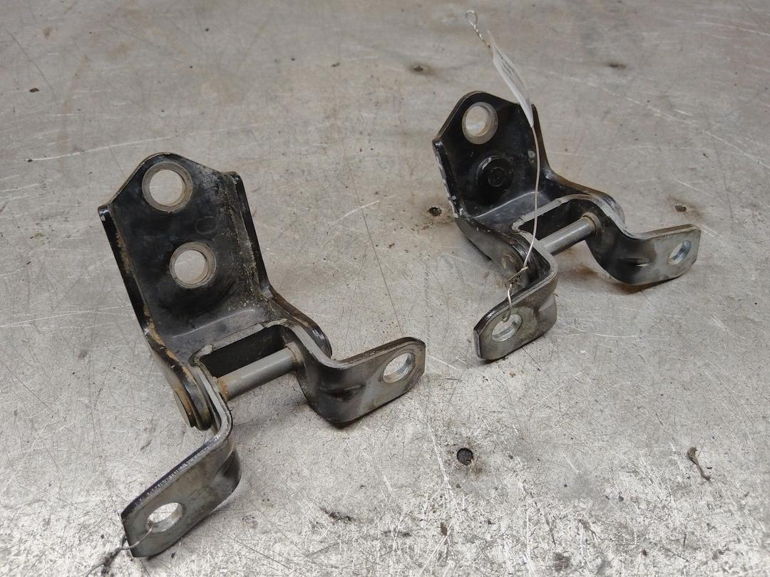 Петля двери задней левой 3N49IL Mazda 6 купить