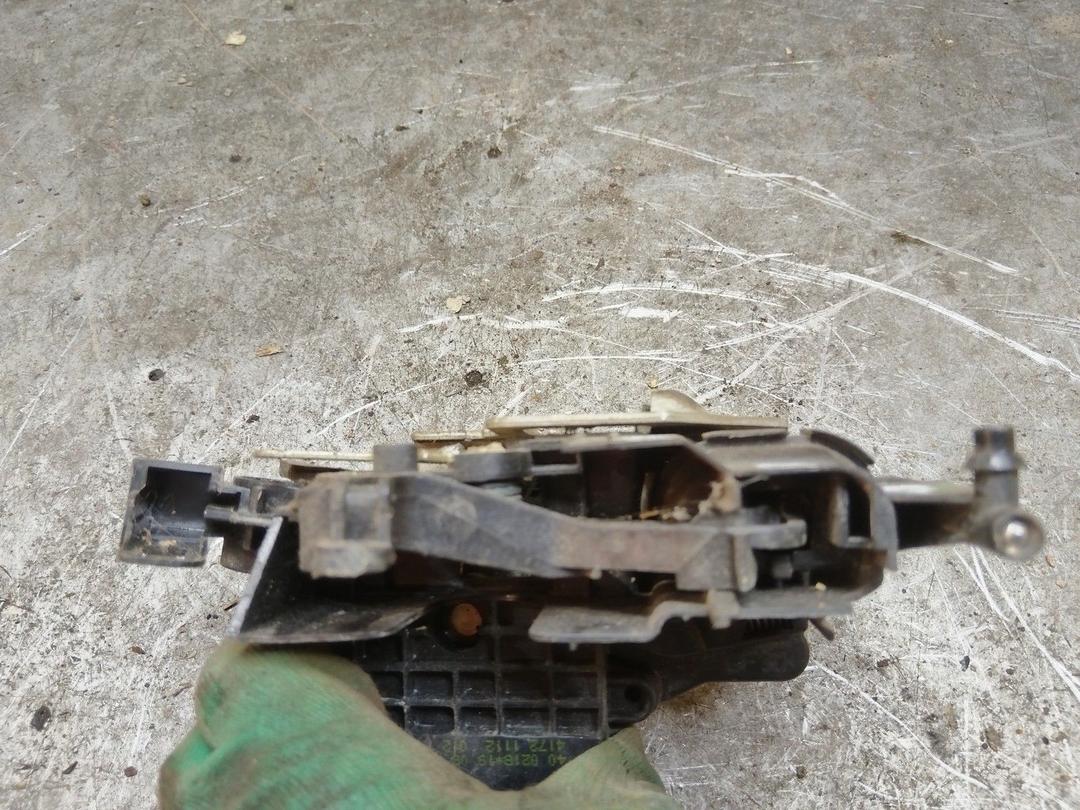 Замок двери передней правой TWL9NQ Mercedes C W202 купить с доставкой. Огромный выбор запчастей и марок авто. У нас есть практически все.