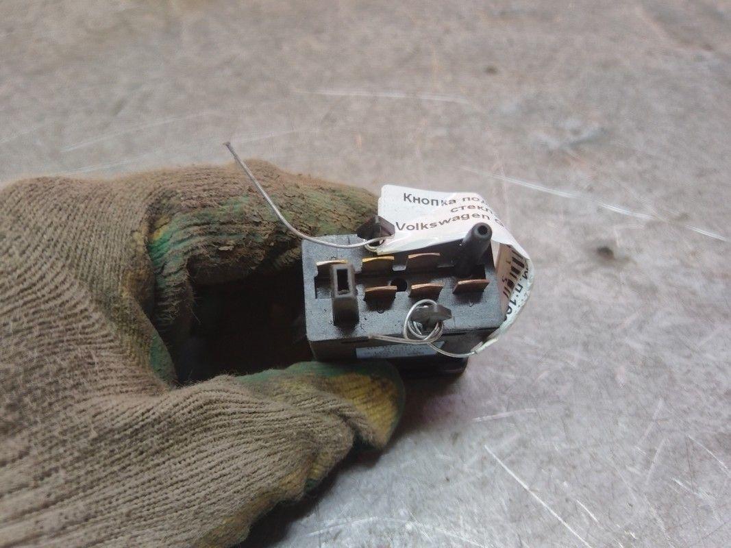 Кнопка подогрева заднего стекла KBT31X Volkswagen Golf купить с доставкой