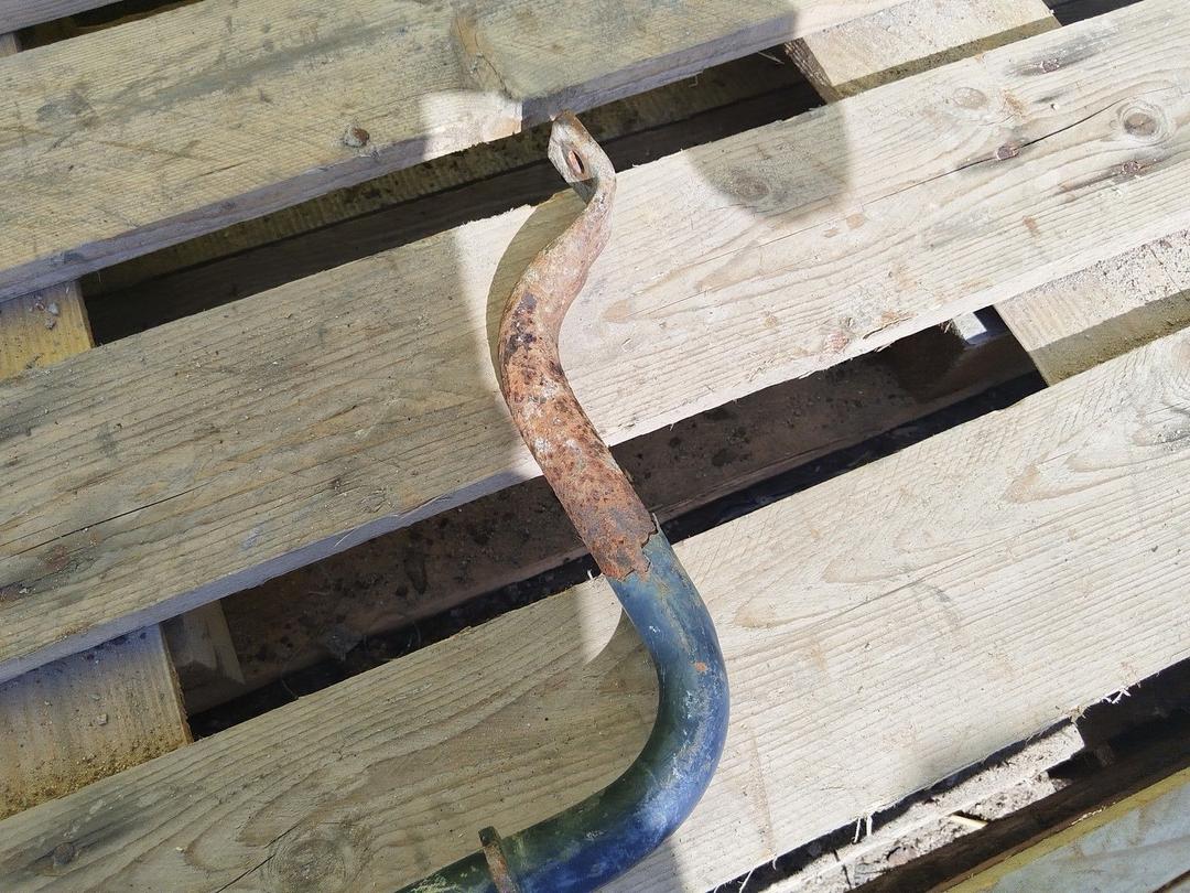 Стабилизатор подвески (поперечной устойчивости) передний JQ80Z1 Volkswagen Passat купить в магазине запчастей бу