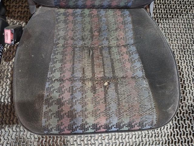 Салон (комплект сидений) ZTAY00 Peugeot 306 купить в магазине запчастей бу