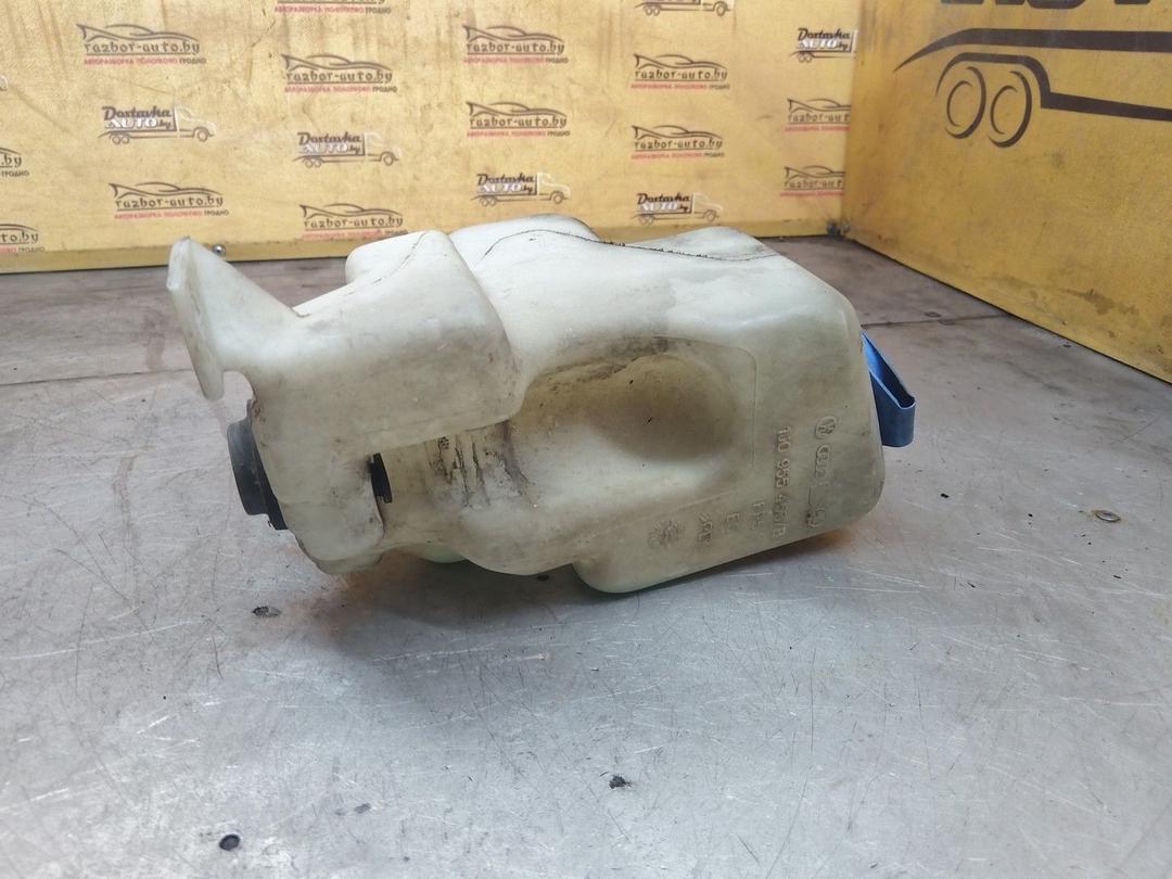 Бачок омывателя Y8O1R3 Volkswagen Golf купить