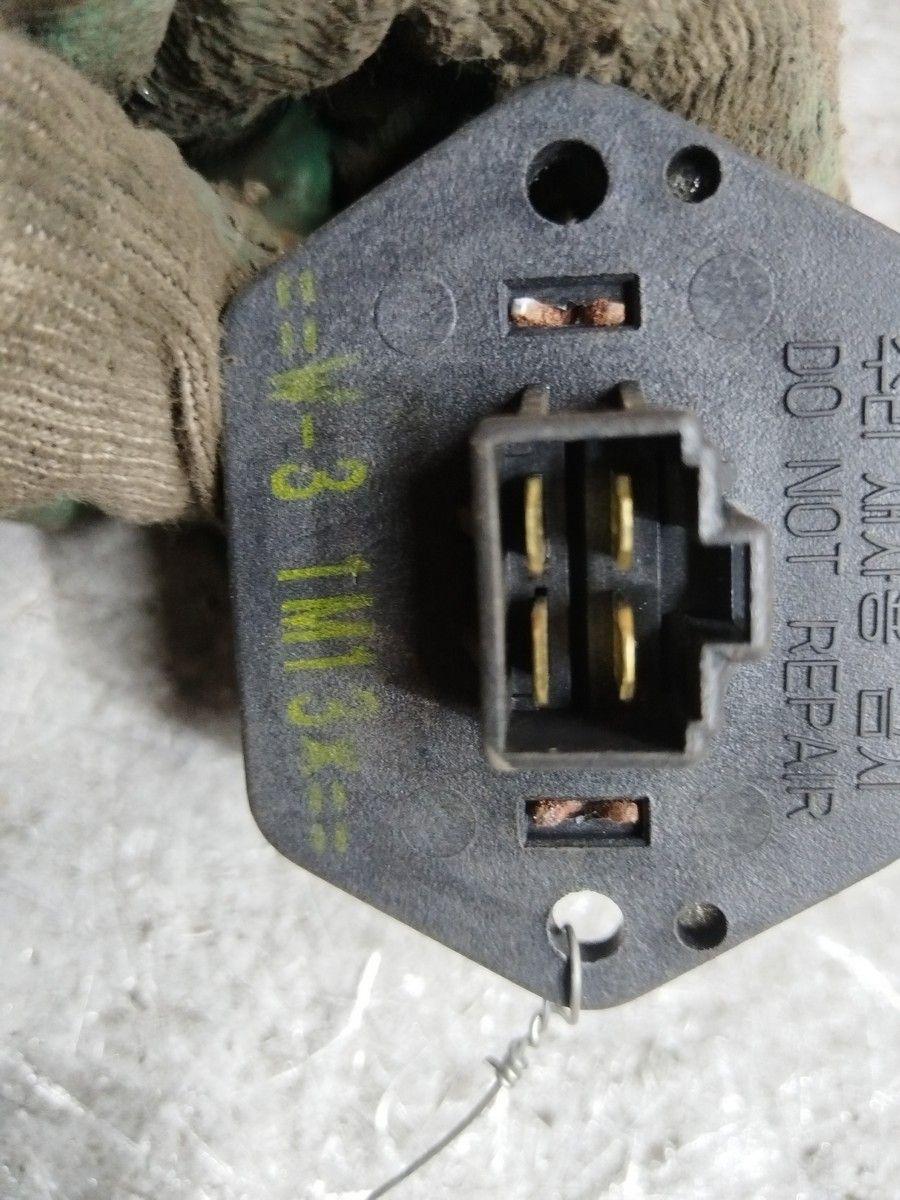 Сопротивление печки 8FLGPJ Kia Carnival купить в магазине запчастей бу