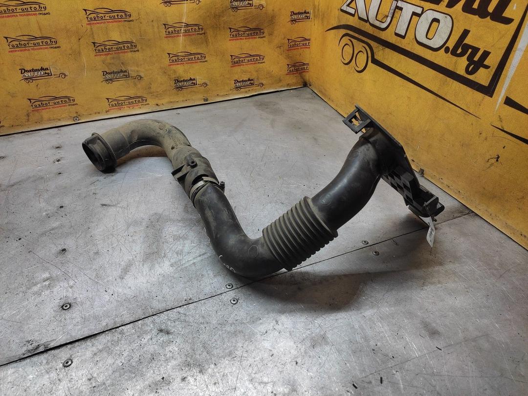 Патрубок воздушного фильтра RVUW8T Citroen C3