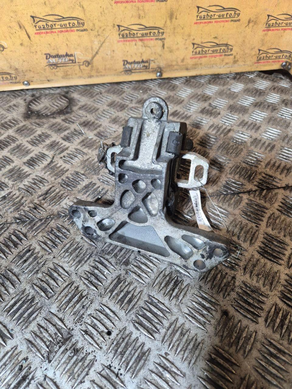 Подушка крепления двигателя YK3TB2 Citroen C5 - Фото 3