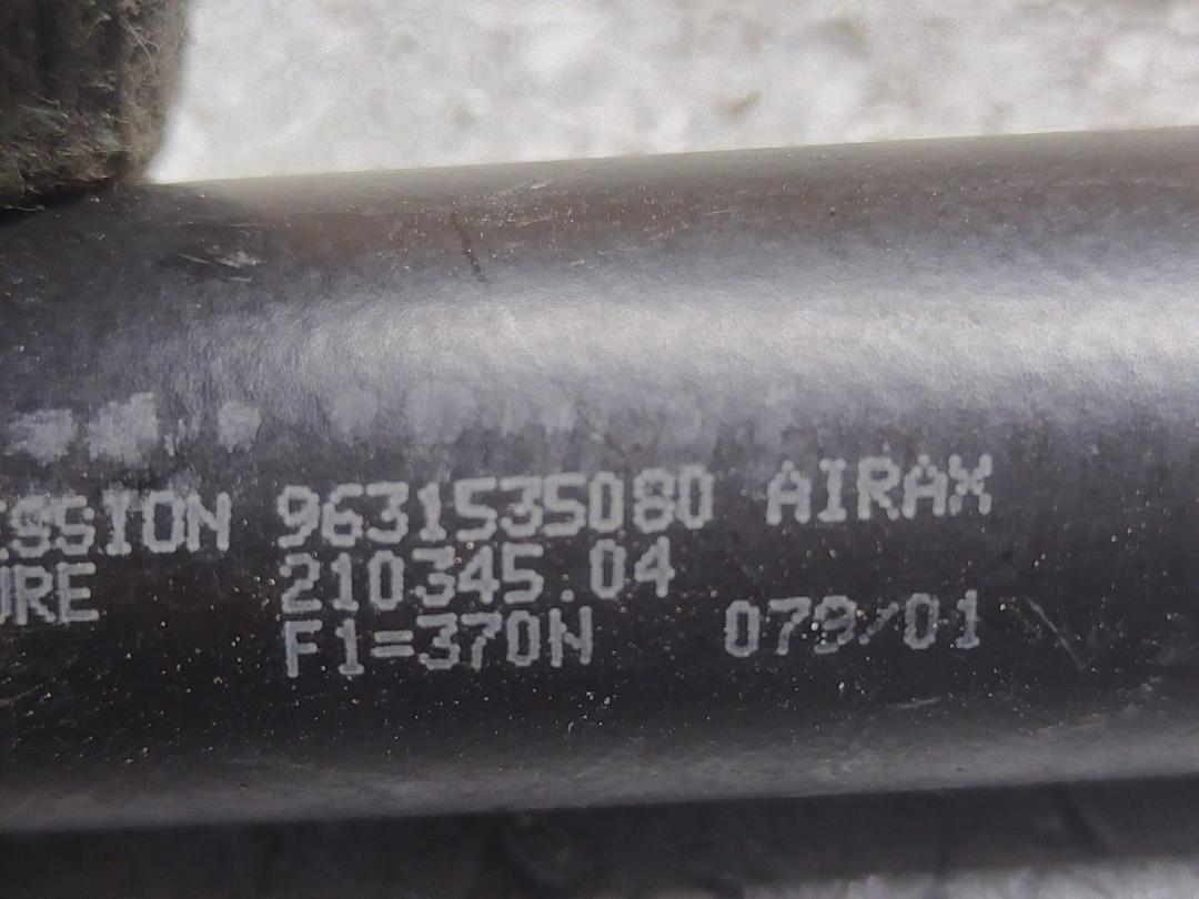 Амортизатор крышки багажника (3-5 двери) CZW638 Citroen Xsara Picasso - Фото 4