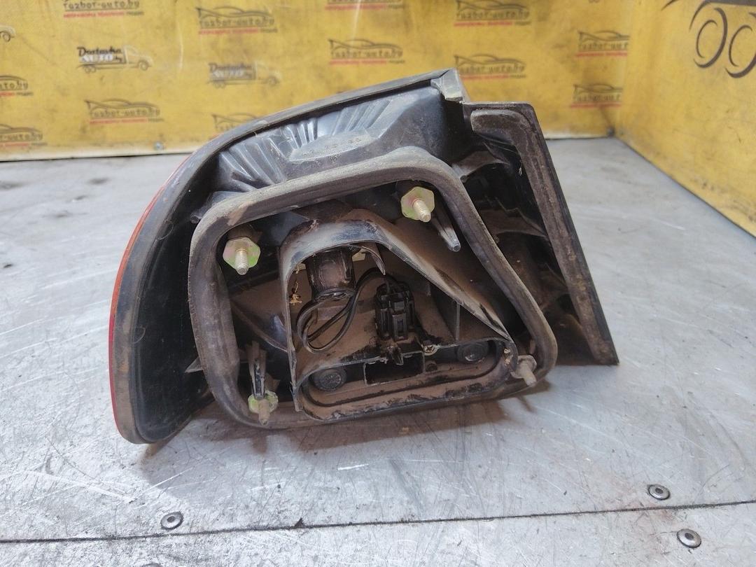 Фонарь задний правый L26XH1 Mitsubishi Carisma купить в магазине запчастей бу