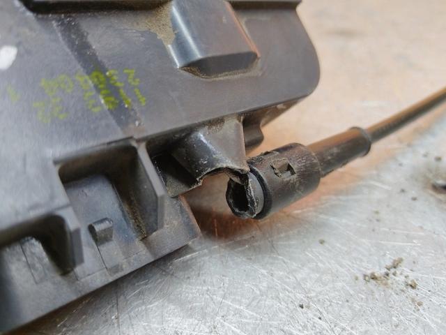 Замок двери задней правой O2J4CR Renault Grand Scenic купить в магазине запчастей бу