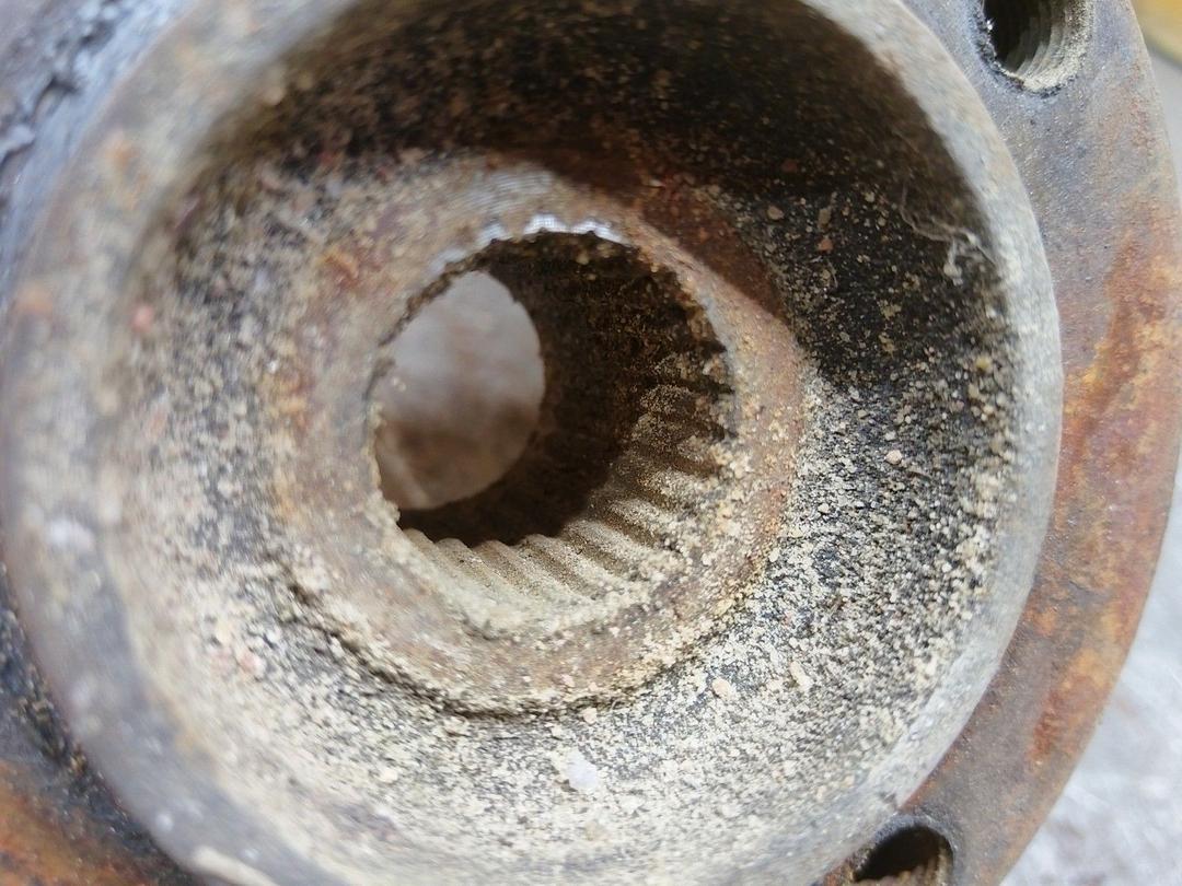 Кулак поворотный правый 8TJ4VJ Peugeot 406 купить