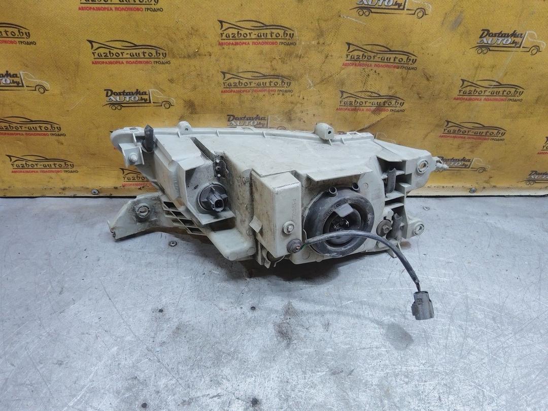 Фара левая UYRFC4 Mazda Premacy купить на авторазборке