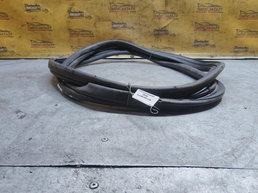 Уплотнитель багажника ZP0W83 Volvo S60 купить с доставкой