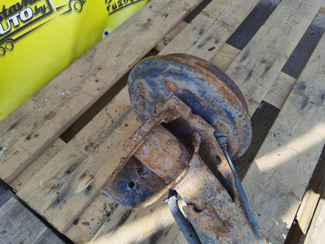 Балка подвески задняя UZQGF7 Volkswagen Polo undefined