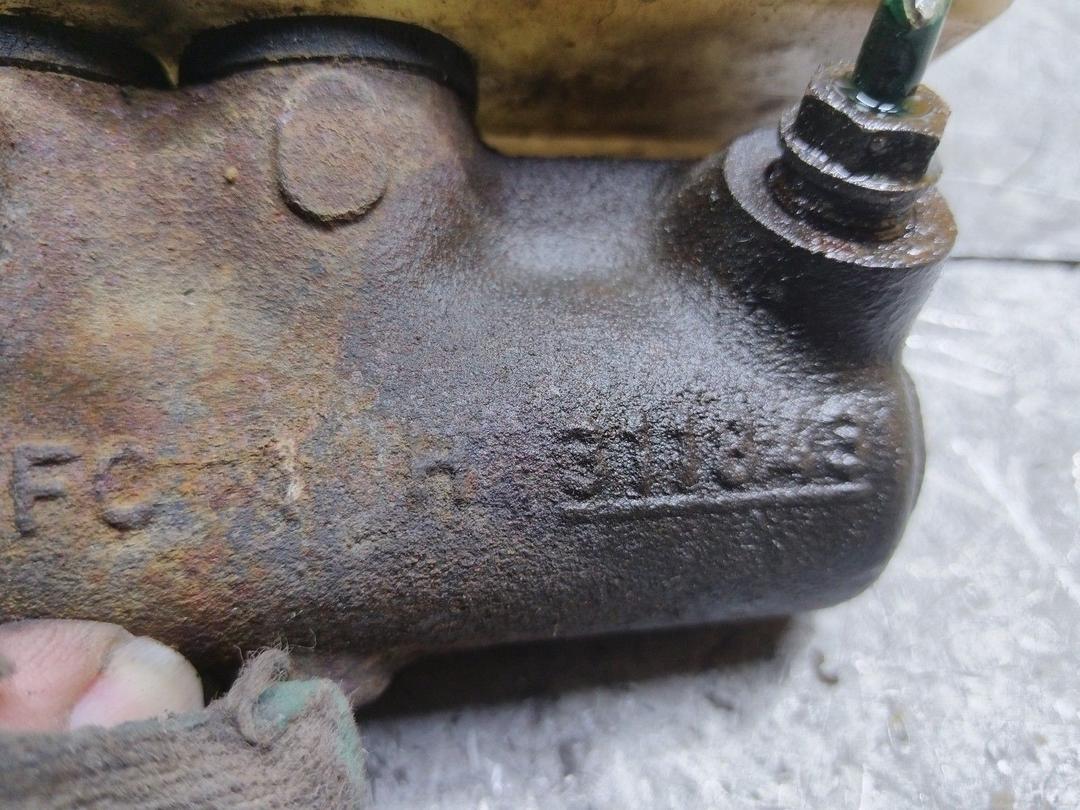 Цилиндр тормозной главный 2QD0Z9 Renault Laguna купить в магазине запчастей бу