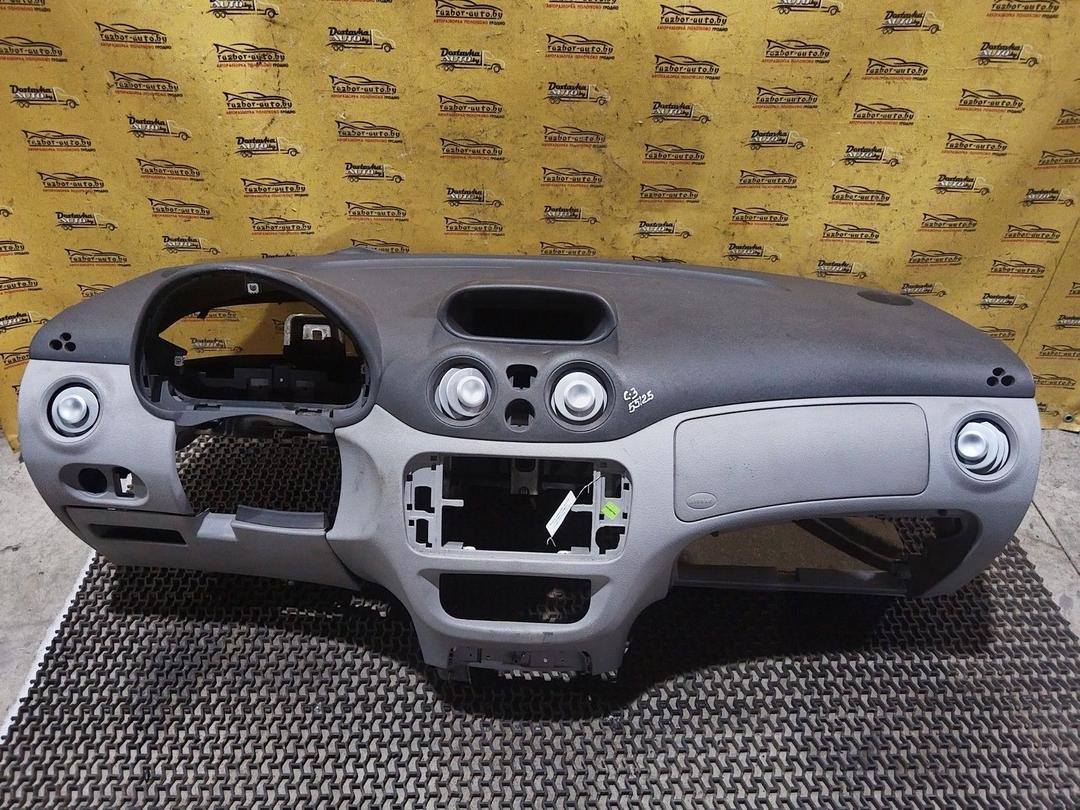 Панель передняя салона (торпедо) UGB4VI Citroen C3