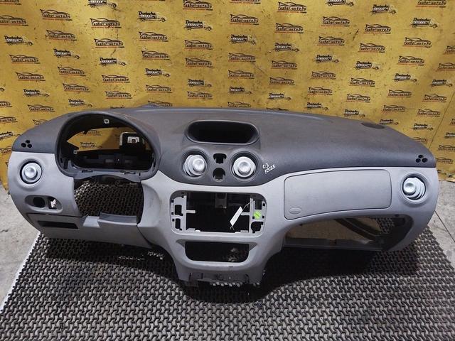 Панель передняя салона (торпедо) UGB4VI Citroen C3