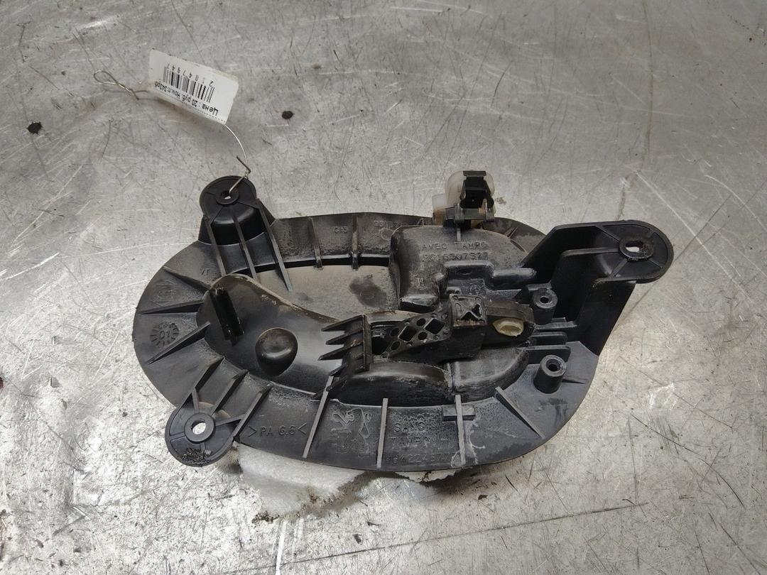 Ручка внутренняя задняя левая OOO8XB Peugeot 406 купить