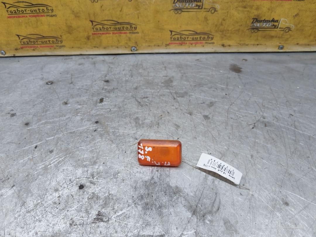 Повторитель передний правый 808QY2 Subaru Forester купить в магазине запчастей бу