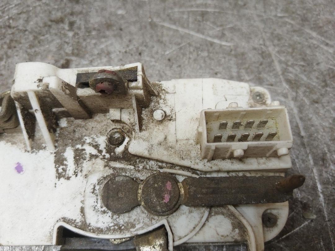 Замок двери передней правой 93X3DX Peugeot 806 купить в магазине запчастей бу