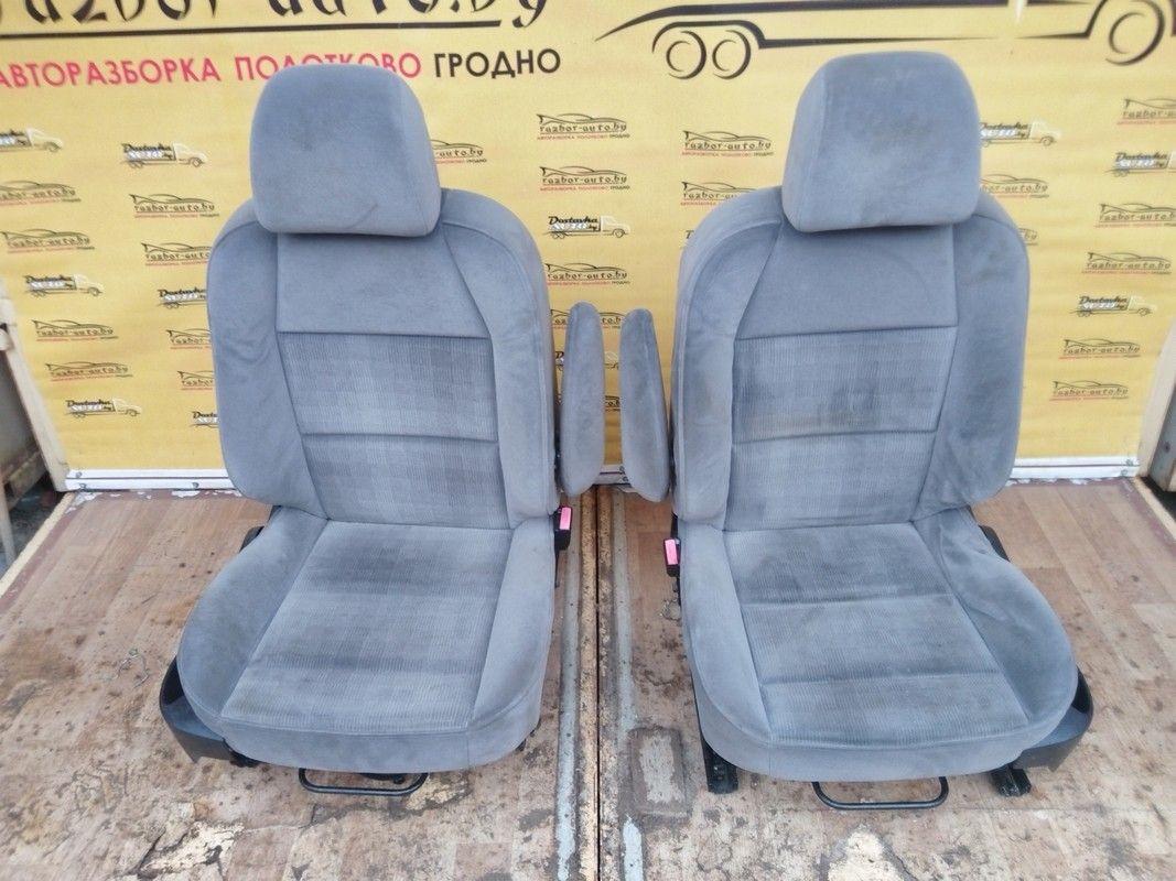 Сиденье переднее H3XAE0 Peugeot 307