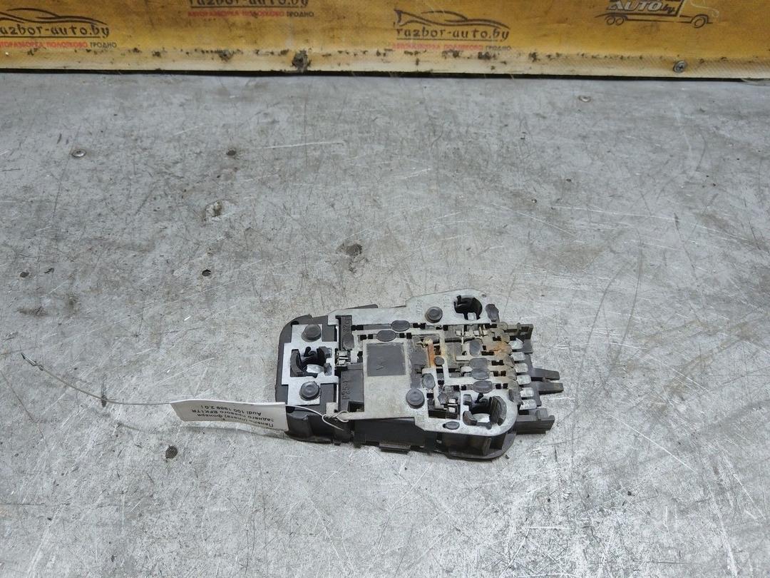 Панель (плата) фонаря заднего правого EFK1TR Audi 100