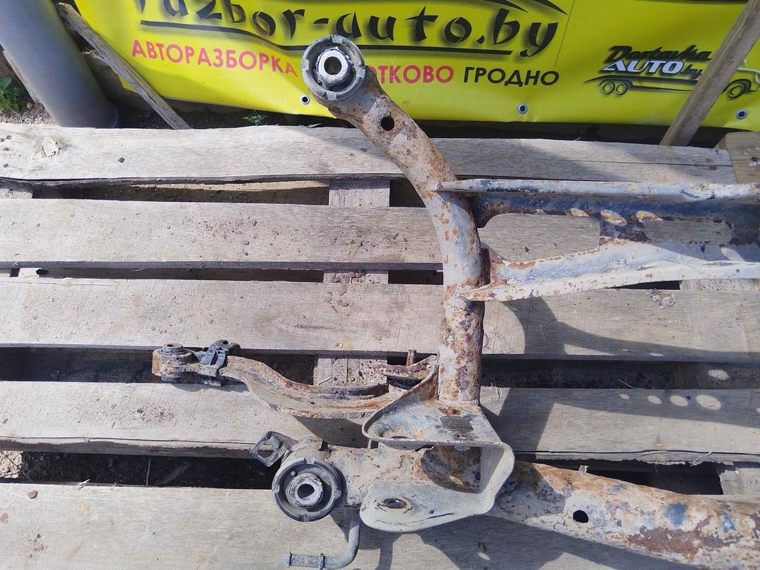 Балка подвески задняя FDD59H Volkswagen Passat undefined