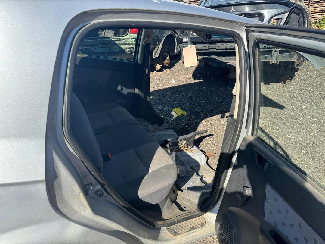 Уплотнитель двери задней правой 5NE2GR Hyundai Getz