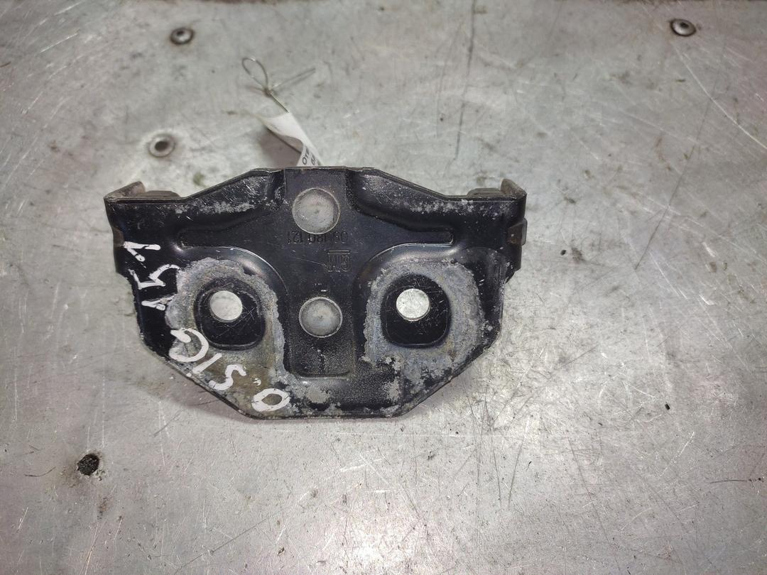 Ответная часть замка багажника O2Y9FG Opel Signum