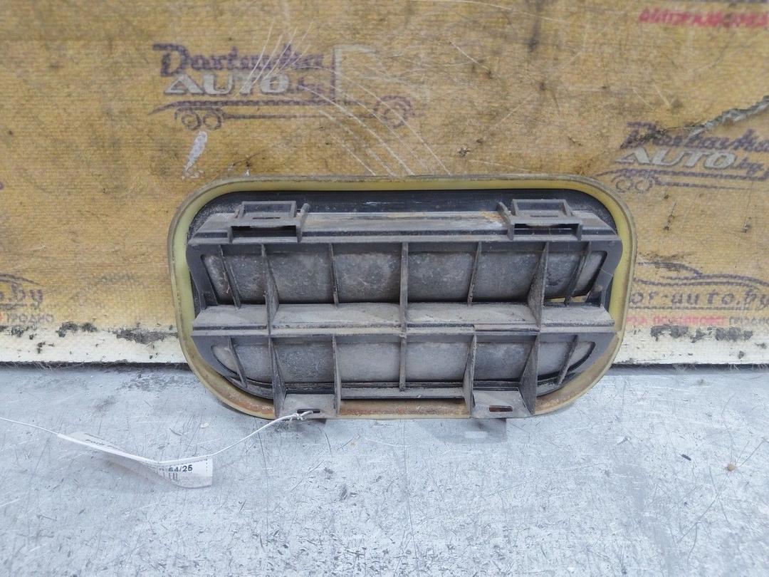 Решетка вентиляции кузова MB2GIJ Ford Focus - Фото 2