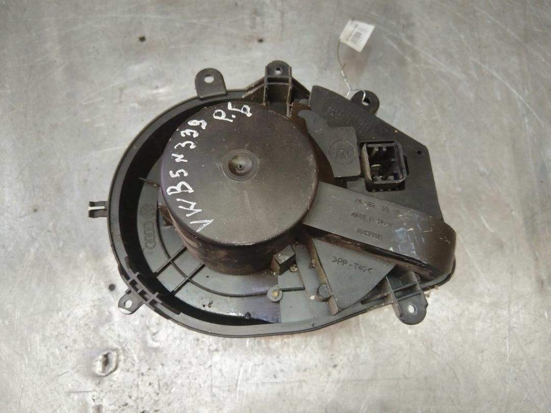 Моторчик печки 8NPU8F Volkswagen Passat купить с доставкой